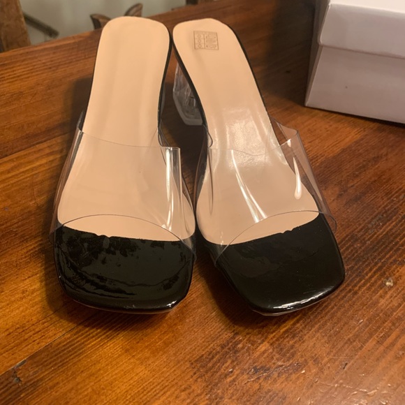 new transparent heel and square toe - Picture 3 of 9